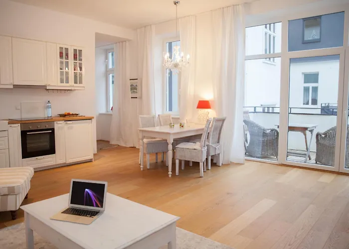Traumwohnung Wiener Altbau - Zentral- Apartamento *