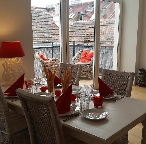 Traumwohnung Wiener Altbau - Zentral-